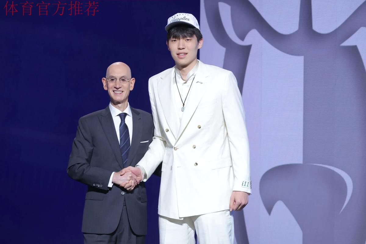 开拓者媒体人质疑：16顺位选杨瀚森却不用，何苦选他？